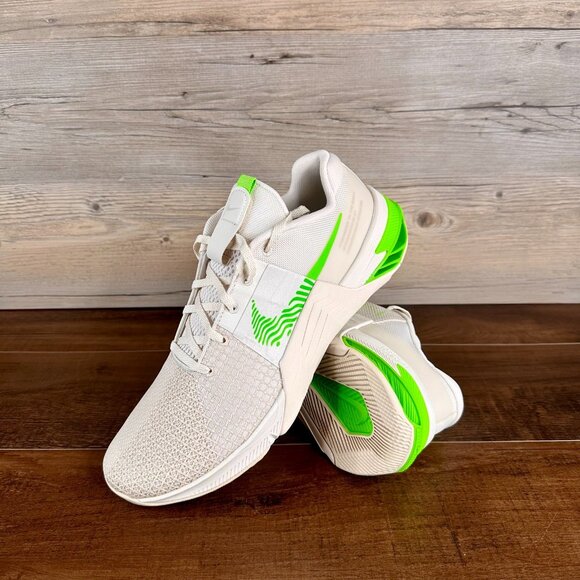 Nike Metcon 8 Mens Size 9.5 Phantom Light Orewood Brown Green Strike DO9328 006 - Picture 1 of 9